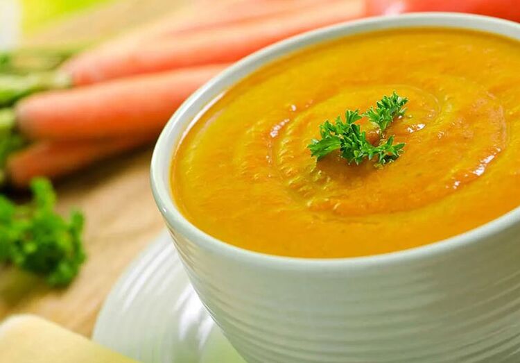Sup puree sayuran dalam diet untuk gout